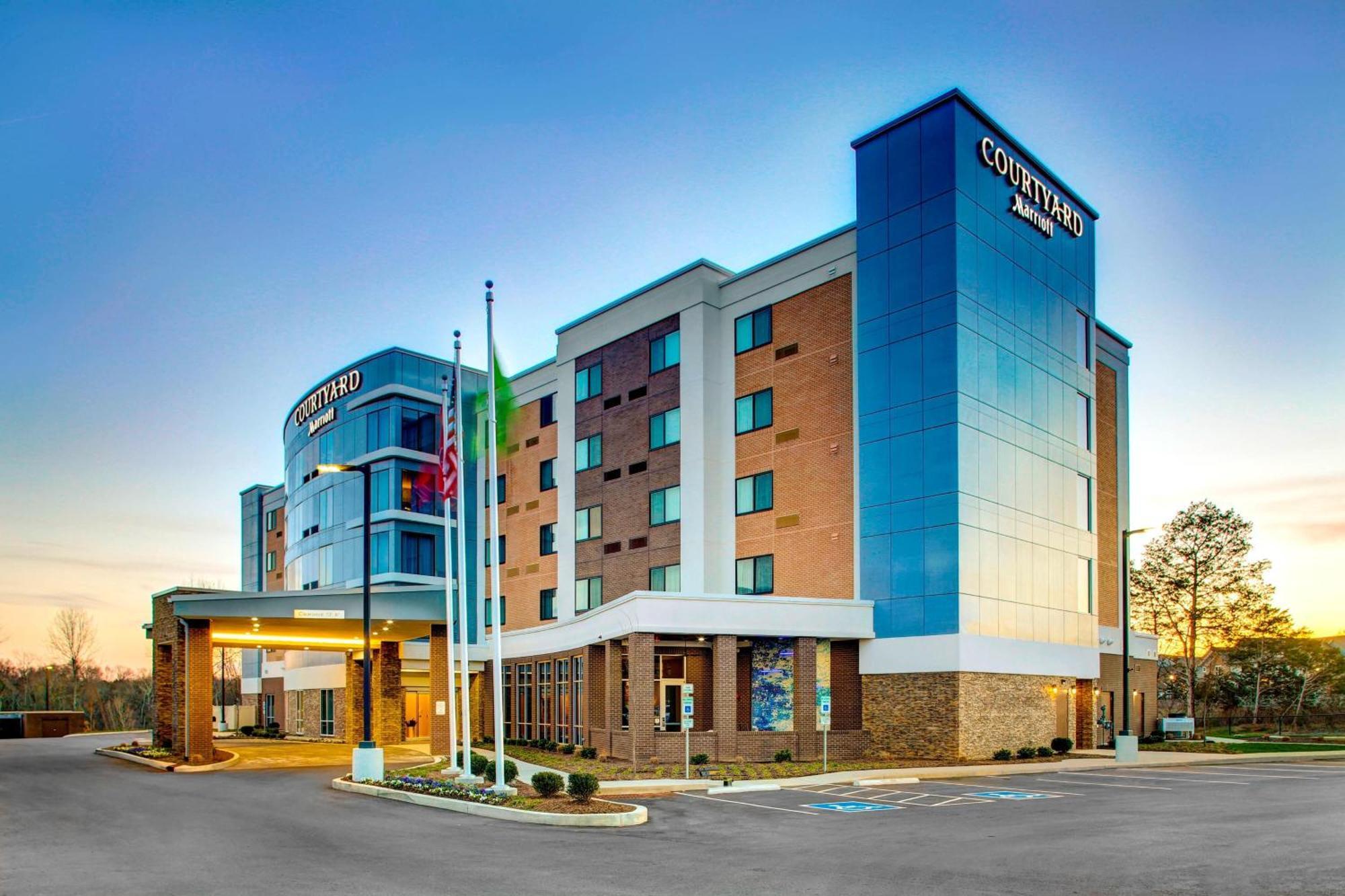 Courtyard By Marriott Nashville מאונט ג'ולייט מראה חיצוני תמונה