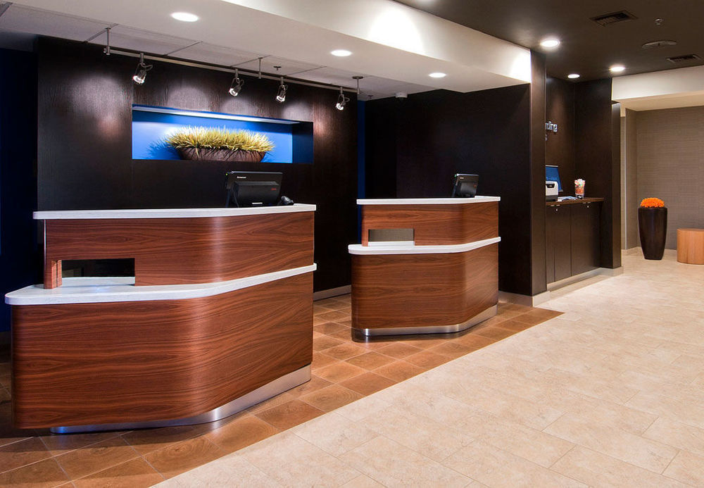 Courtyard By Marriott Nashville מאונט ג'ולייט מראה חיצוני תמונה
